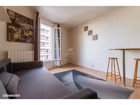 studio 1 pièce 21 m²