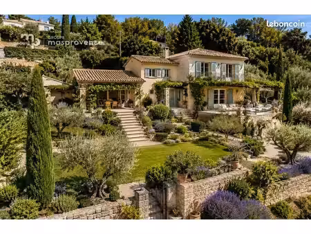 terrain à bâtir de 853 m² à nice (06)