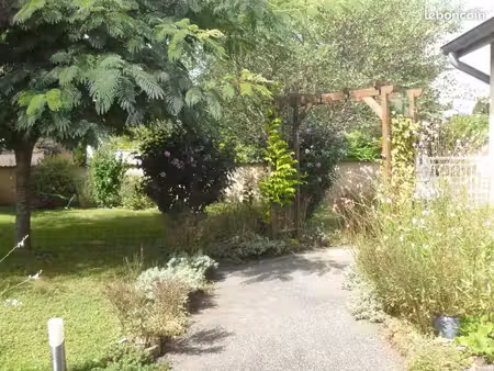 maison 4 pièces 110 m2 dans quartier calme