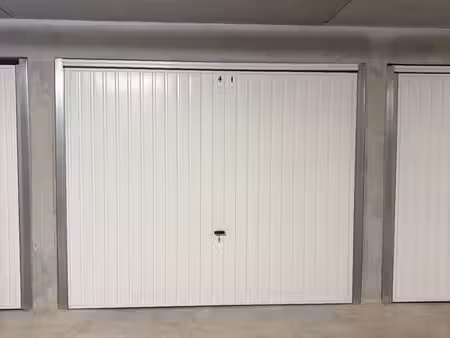 vente garage frejus