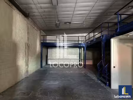 local d'activité 322 m²