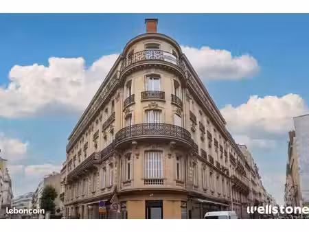 bureau 92 m²