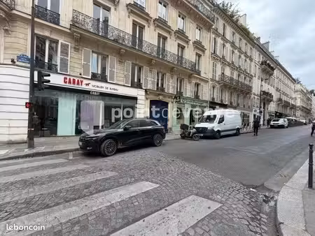 commerce beauté/coiffure 58 m²