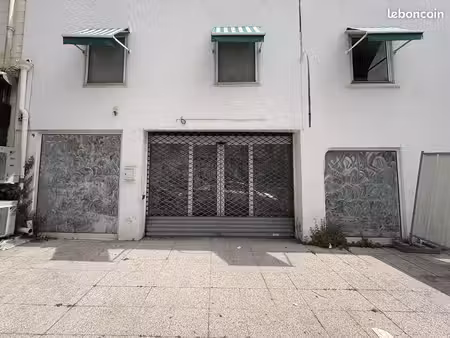 local commercial 135 m² nice