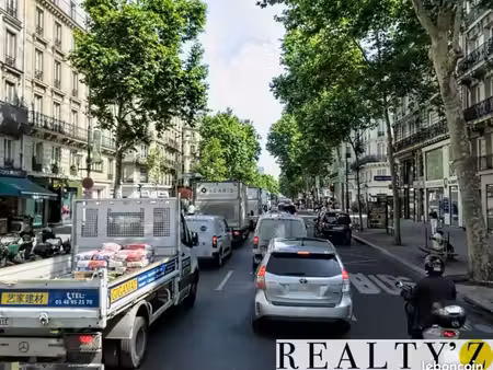 local commercial 230 m²