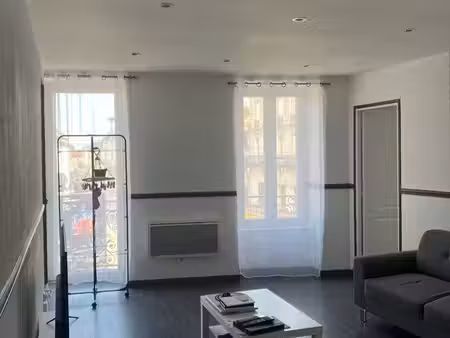 t2 50m2 meublé. centre ville commentry