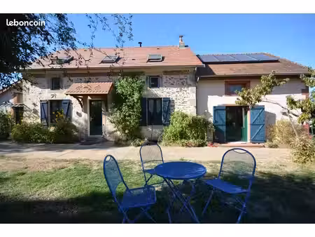 maison de charme rénovée dans une propriété authentique en allier  avec 1 2 hectare de ter