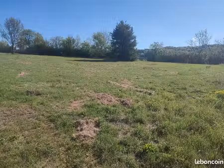 terrain constructible de 1450 m2