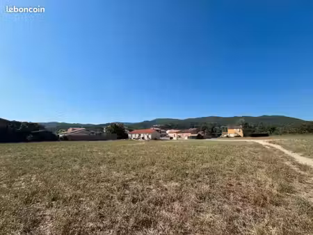 terrain 609 m² malijai