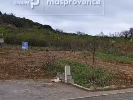 terrain à bâtir de 300 m² à manosque (04)