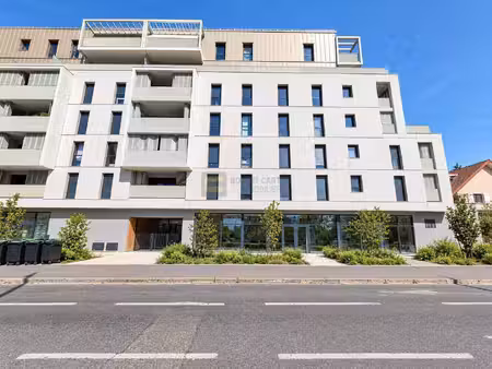 local commercial à vendre