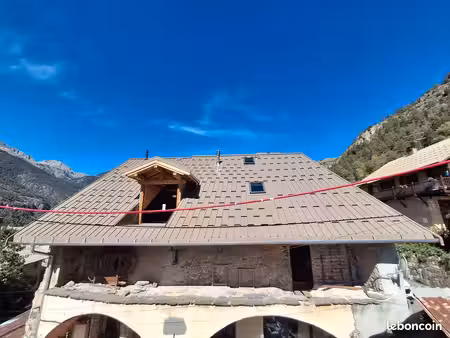 grange authentique à aménager - 154m2 bruts+terrasses et mezzanine