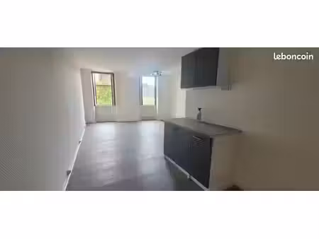 immeuble avec deux studio