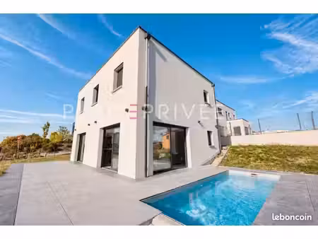 propriété 5 pièces 118 m²
