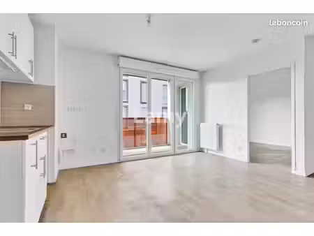 appartement 40 m² evry courcouronnes