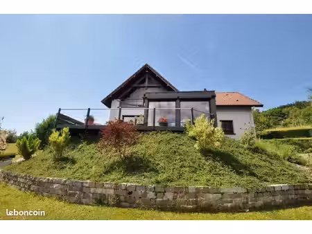 maison 8 pièces 155 m²