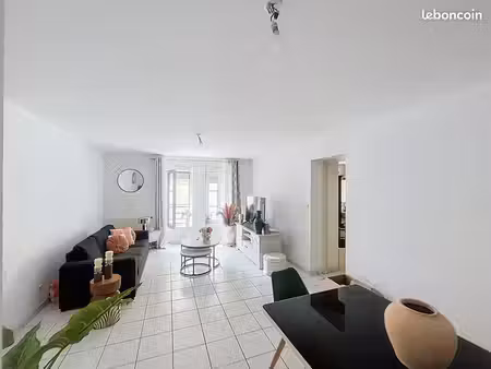 appartement 3 pièces 108 m²