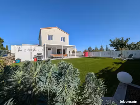 villa 6 pièces 160 m²