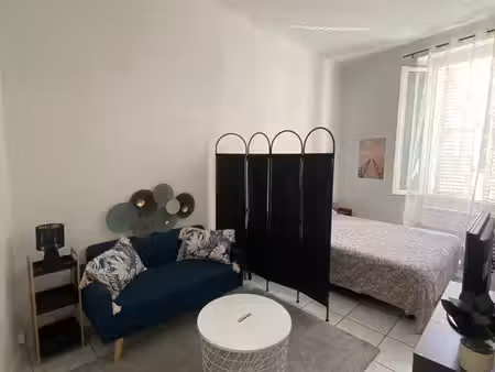 t2 meublé 33m² – le mourillon – 500m plages – 730 cc
