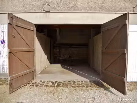 plein centre bd 14 juillet beau garage 16m²