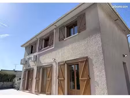 pavillon 4 pièces 105 m²