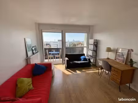 appartement t2 vue imprenable + box