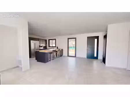 villa 3 pièces 87 m²