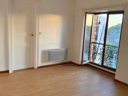 2 pièces au centre de nogent sur seine
