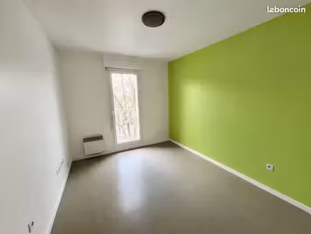 studio libre d'occupation 18m2  résidence sécurisée  disponible