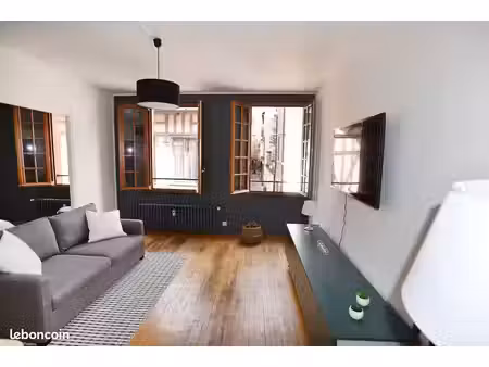 appartement meublé t2. plein centre ville