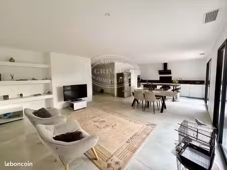 villa 4 pièces 88 m²
