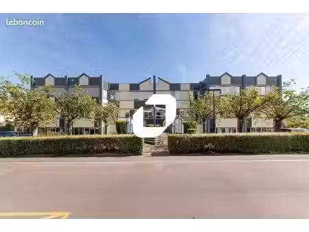 bureaux 786 m²