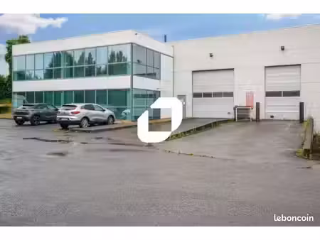 local d'activité 3 979 m²