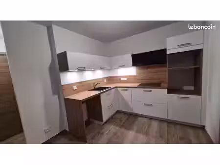 loue appartement 3 pièces 69 6 m
