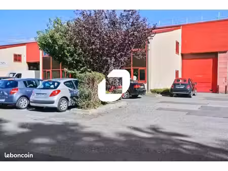 local d'activité 435 m²