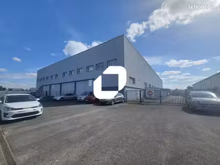 local d'activité 4 800 m²