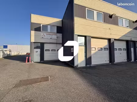 local d'activité 282 m²