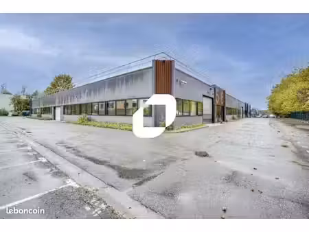 local d'activité 567 m²