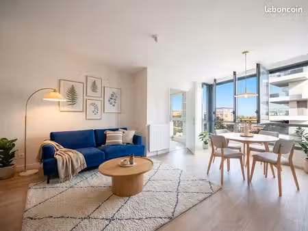vente particulier à particulier – t3 de 65 m² au dernier étage | limite asnières-sur-seine