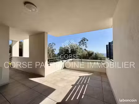 appartement 3 pièces 80 m²