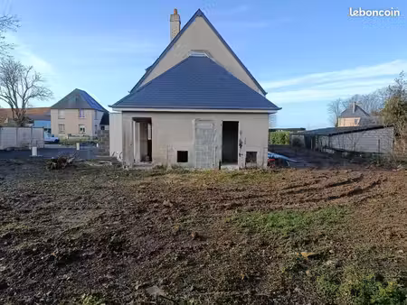 terrain constructible viabilisé de 465m ²avec une maison à rénover ou agrandir
