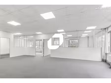 bureau 407 m²