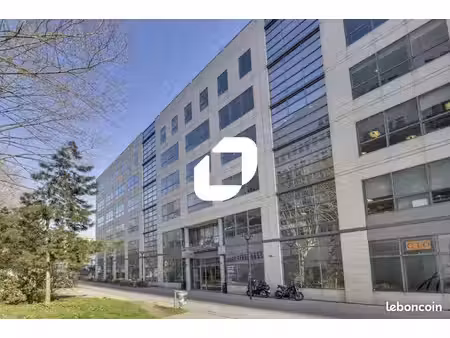 local commercial 3 648 m²