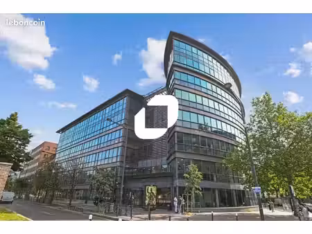 bureaux 10 414 m²