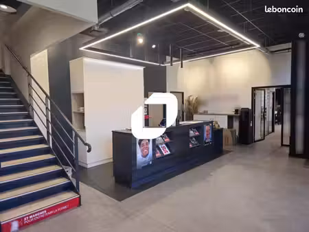 bureau 1 988 m²