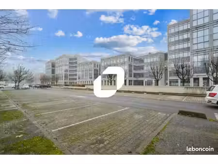 bureau 1 717 m²