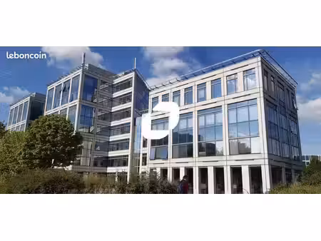 bureau 225 m²