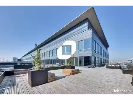 bureau 4 049 m²