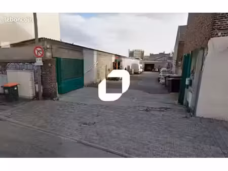 local industriel 280 m²