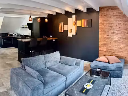 tarragnoz - loft t2 rénové  meublé et équipé — garage fermé avec recharge ve
